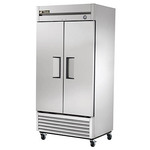 True Freezer, Reach-In, 2-Section